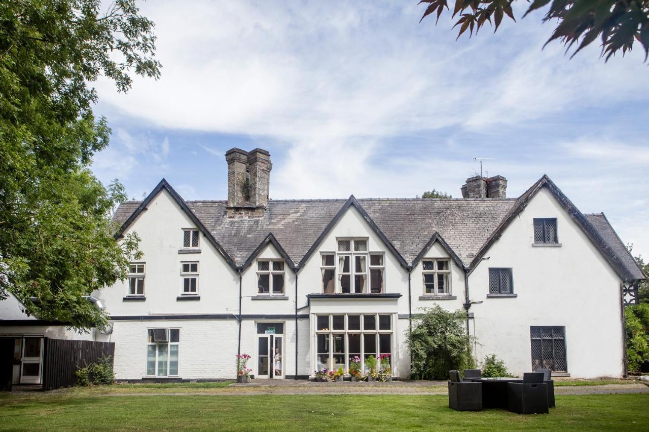 Maesmawr Hall Hotel Caersws Екстериор снимка